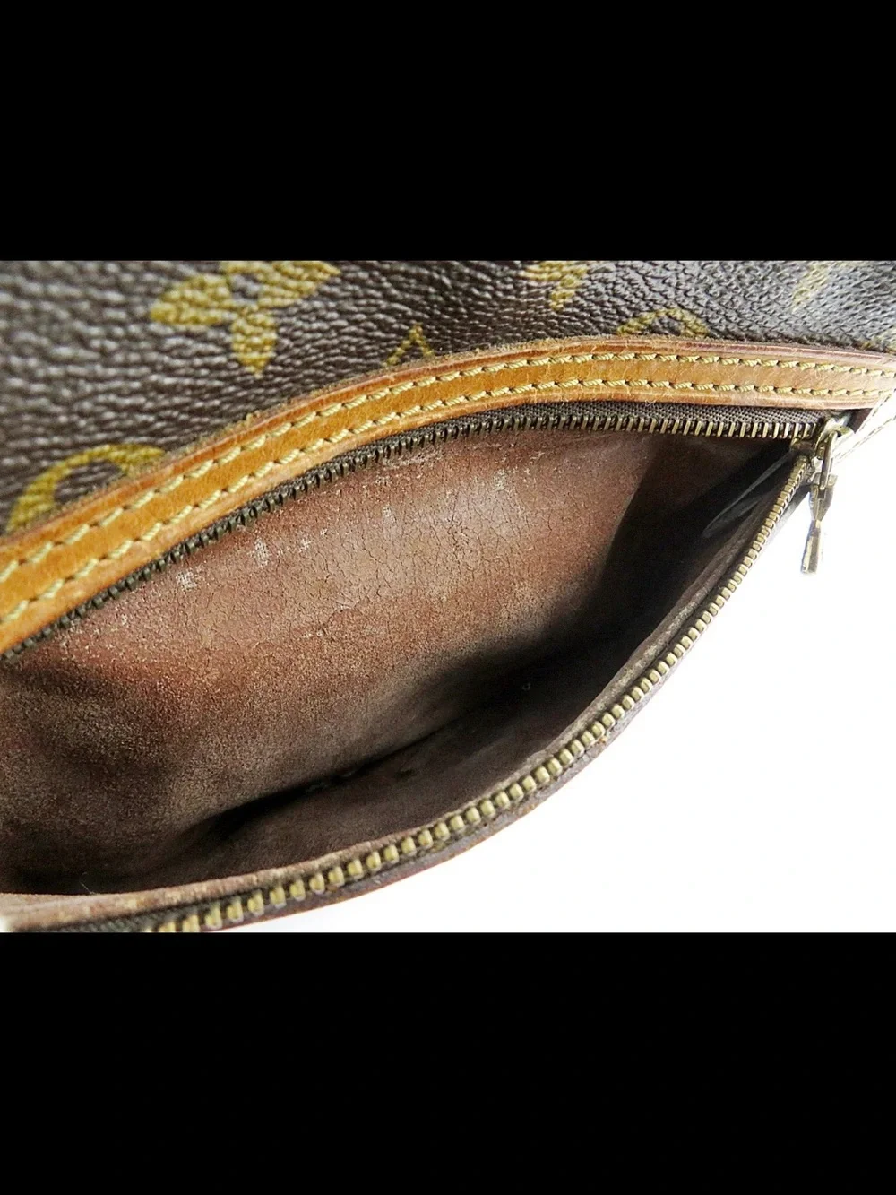 Louis Vuitton classic louis